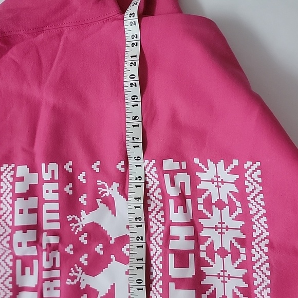 Pink Christmas Sweatshirt NWOT 💓 - Picture 3 of 6